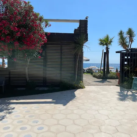 Wanda A 300 Mt Dal Mare Paestum